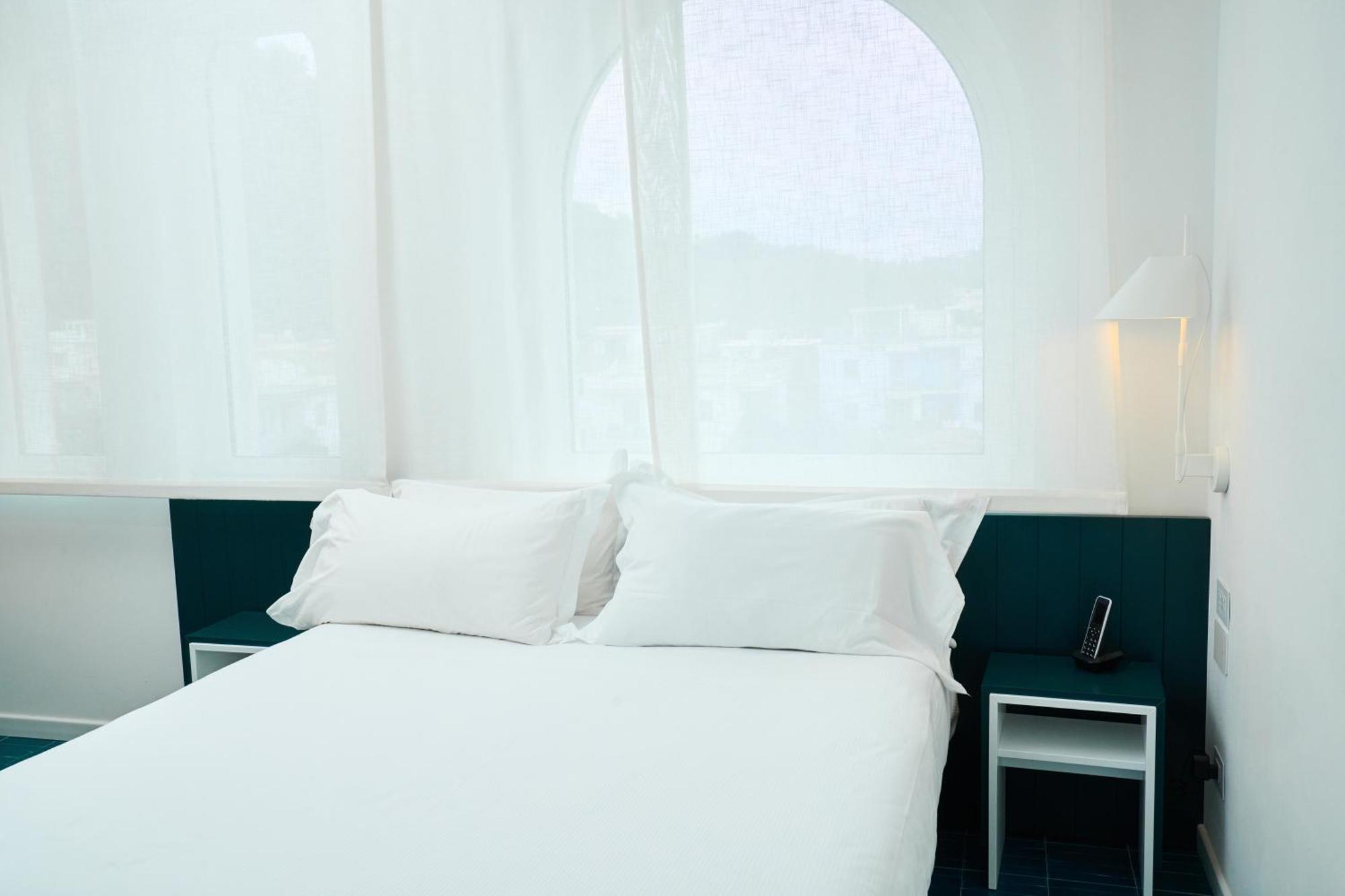 Calea Boutique Hotel 바콜리 객실 사진
